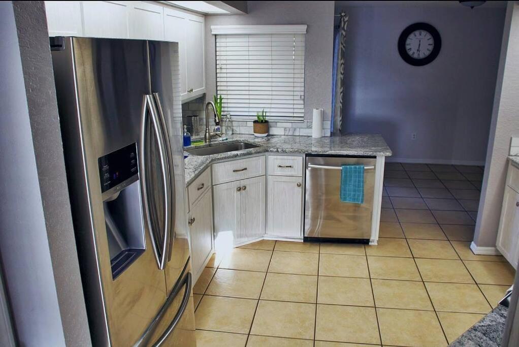 Spacious 4-Bedroom 2-Bath Abode วินเทอร์เฮเวน ภายนอก รูปภาพ
