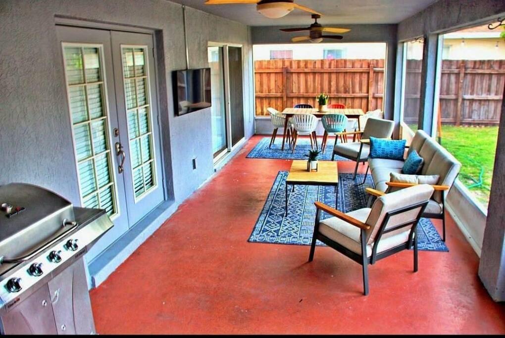Spacious 4-Bedroom 2-Bath Abode วินเทอร์เฮเวน ภายนอก รูปภาพ