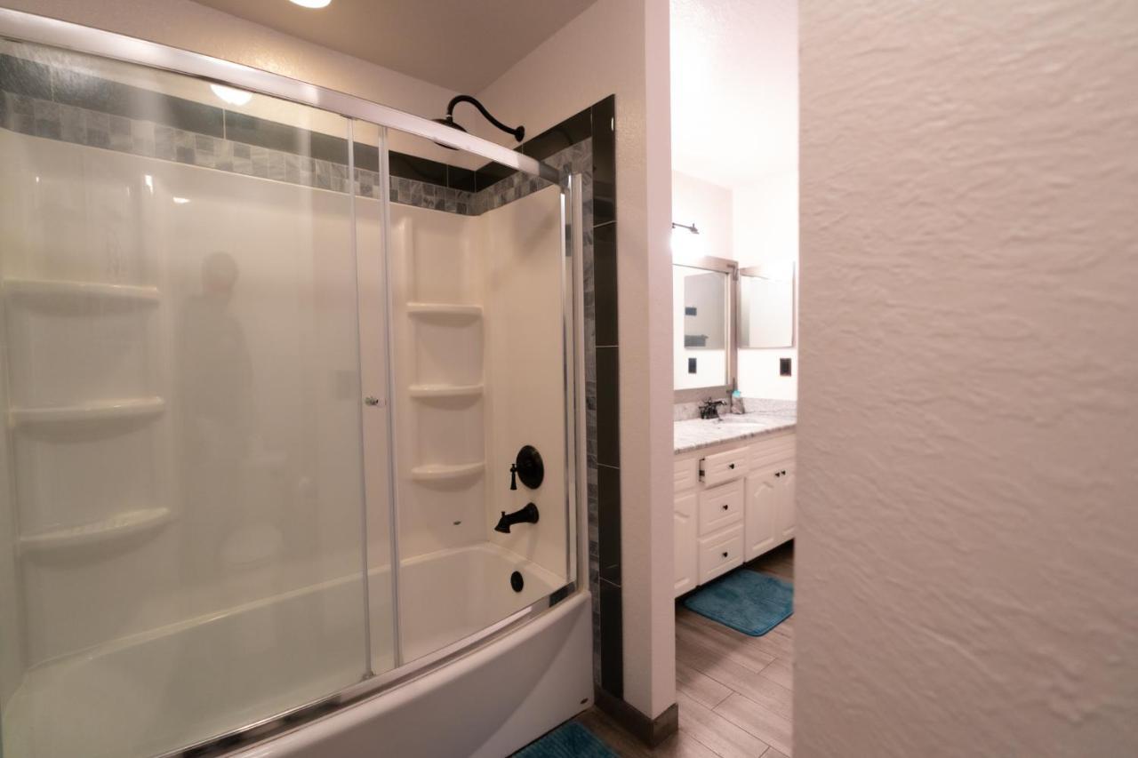 Spacious 4-Bedroom 2-Bath Abode วินเทอร์เฮเวน ภายนอก รูปภาพ