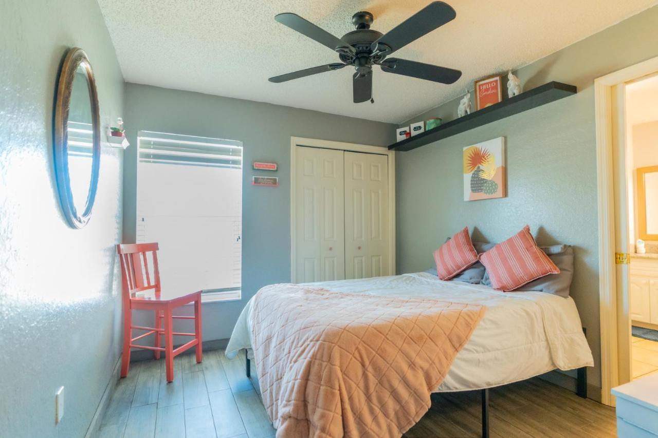 Spacious 4-Bedroom 2-Bath Abode วินเทอร์เฮเวน ภายนอก รูปภาพ
